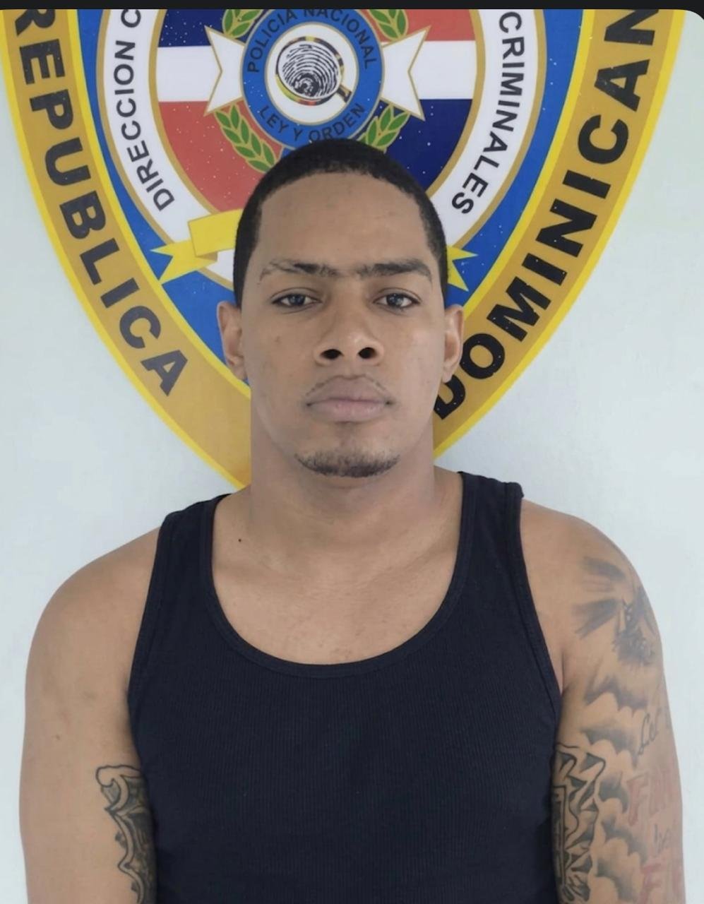 Se entrega hombre acusado de asalto en Villa Mella